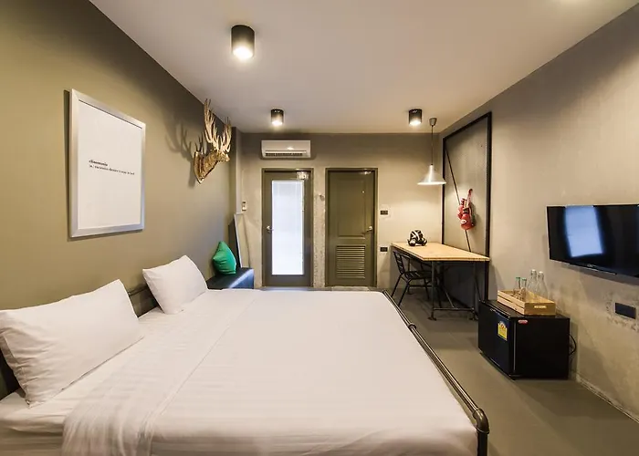 Petchyindee Kingdom Hostel