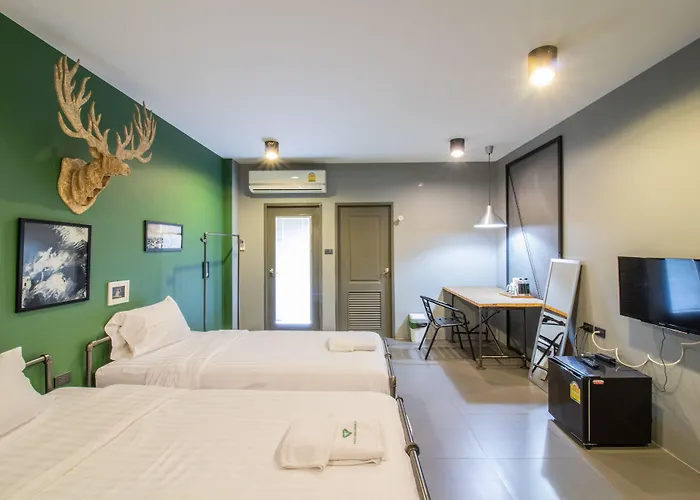 Petchyindee Kingdom Hostel *