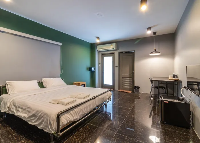 Petchyindee Kingdom Hostel Bangkok