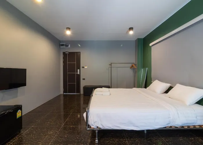 Petchyindee Kingdom Hostel Bangkok